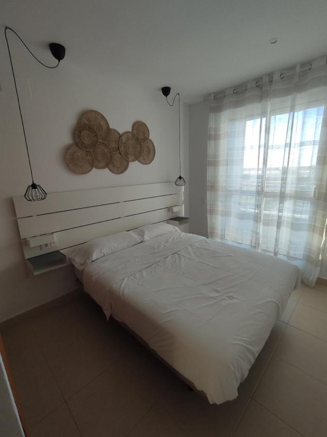 Апартаменты Oasis Roma Рокетас-де-Мар Экстерьер фото