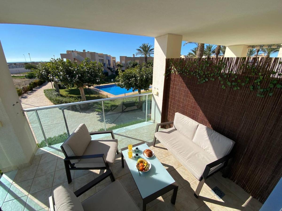 Апартаменты Oasis Roma Рокетас-де-Мар Экстерьер фото